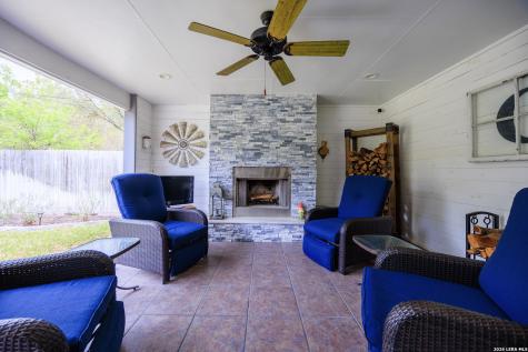 9715 La Rue San Antonio TX 78217