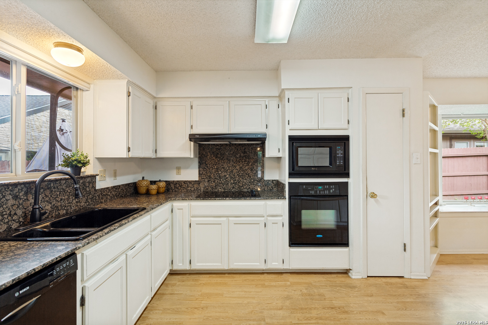 11906 Pepperidge San Antonio TX 78213