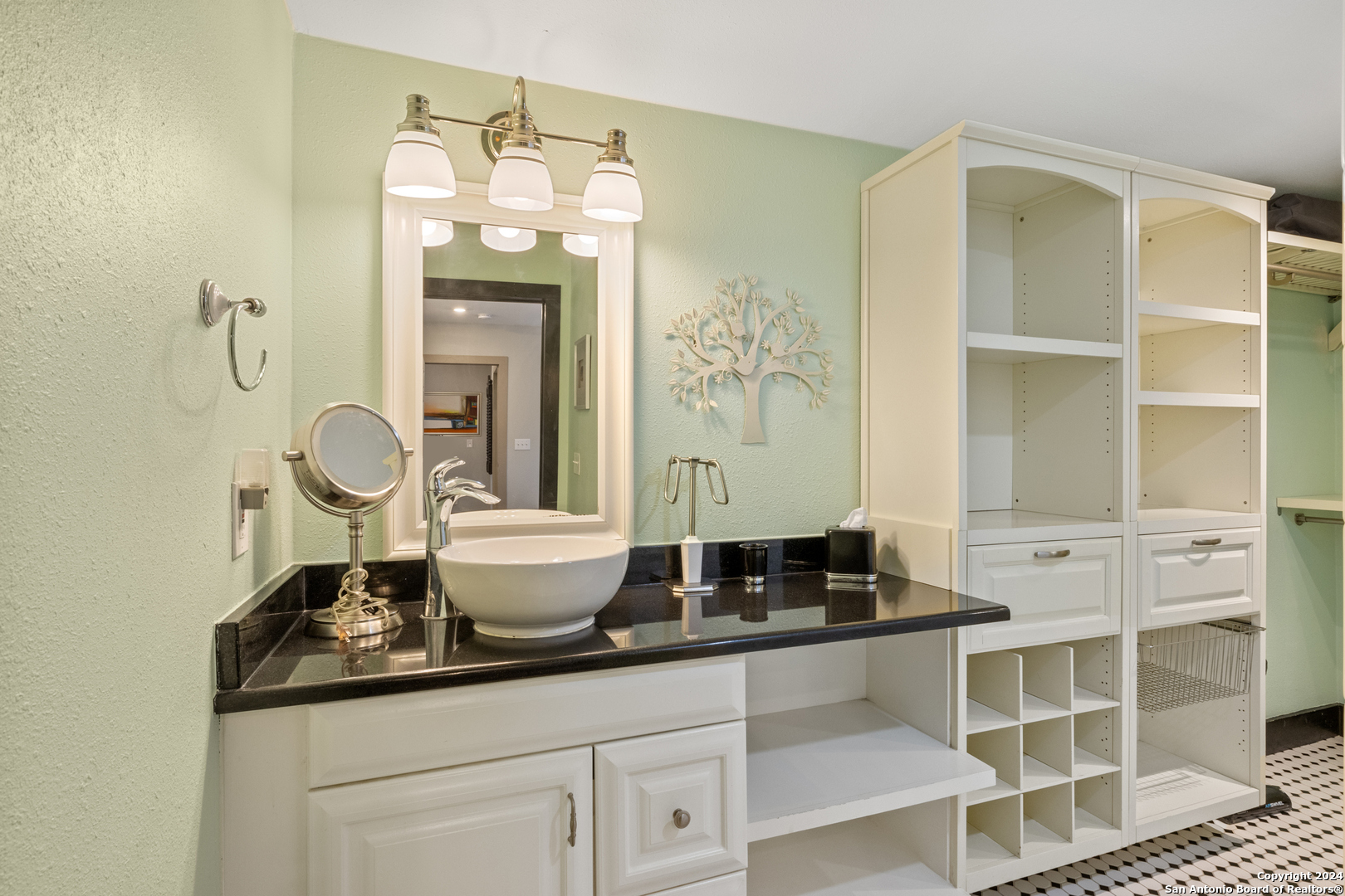 333 Redwood Street Alamo Heights TX 78209