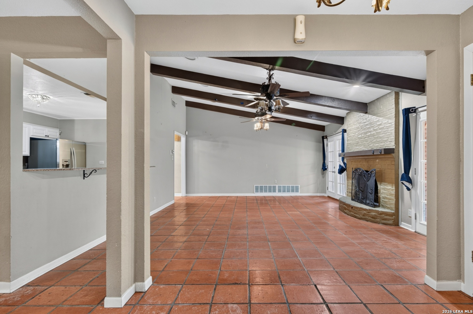 1 Buena Vista Circle Uvalde TX 78801