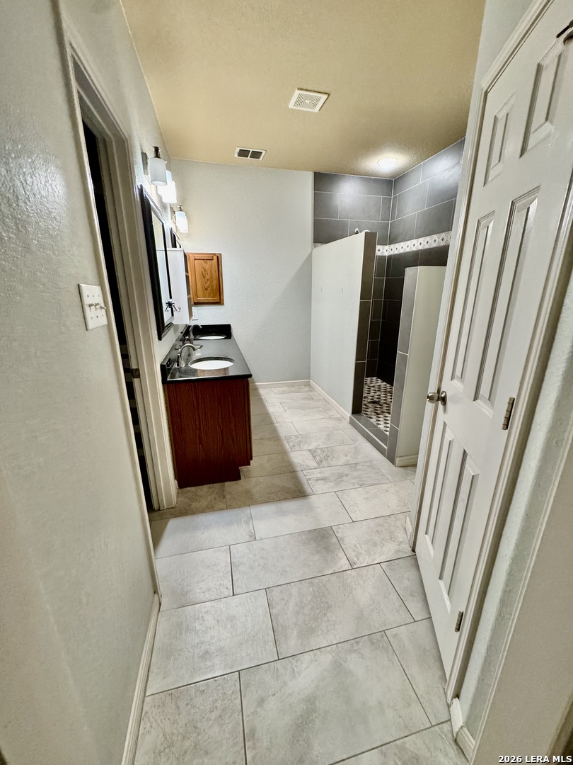 102 Royal Troon Cibolo TX 78108