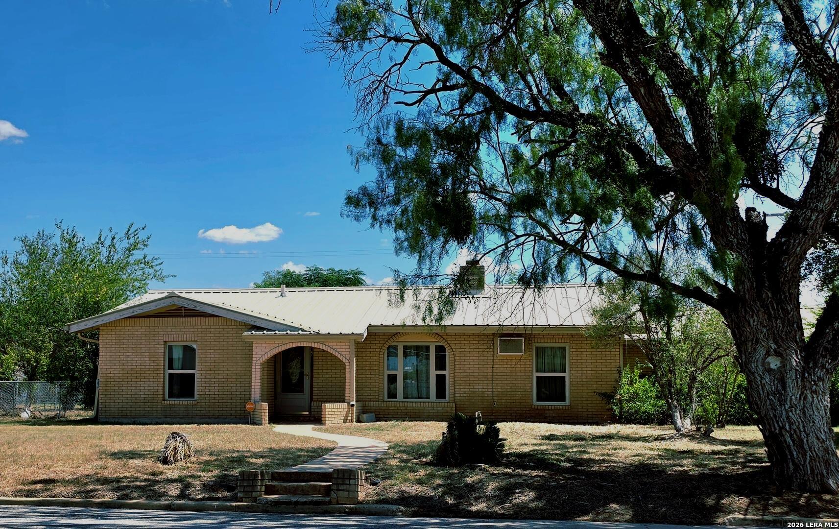 807 Frio Cotulla TX 78014