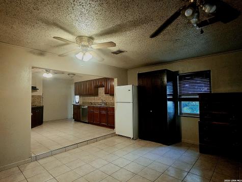 807 Frio Cotulla TX 78014