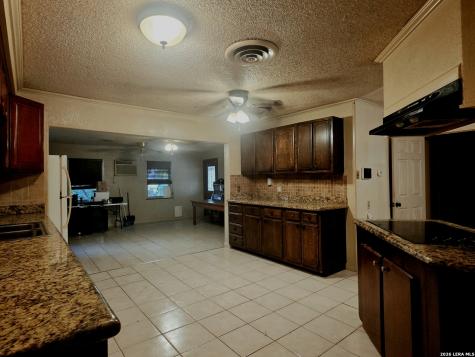 807 Frio Cotulla TX 78014