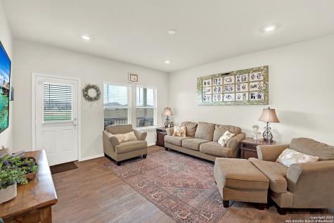 125 Legendary Trail Loop Floresville TX 78114