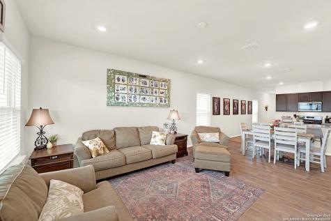 125 Legendary Trail Loop Floresville TX 78114