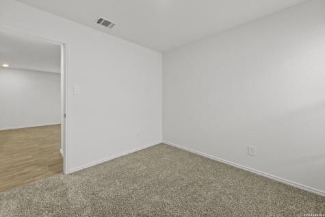 16075 Mahogany Way Elmendorf TX 78112