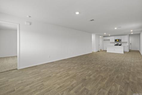 16075 Mahogany Way Elmendorf TX 78112