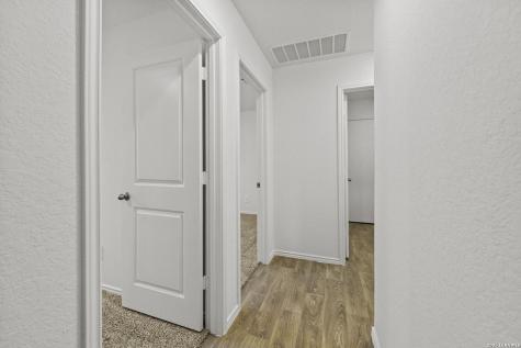 16075 Mahogany Way Elmendorf TX 78112