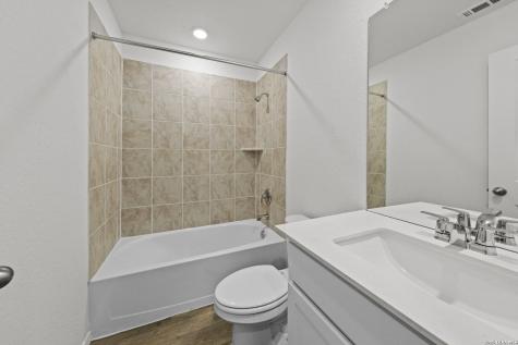 16075 Mahogany Way Elmendorf TX 78112