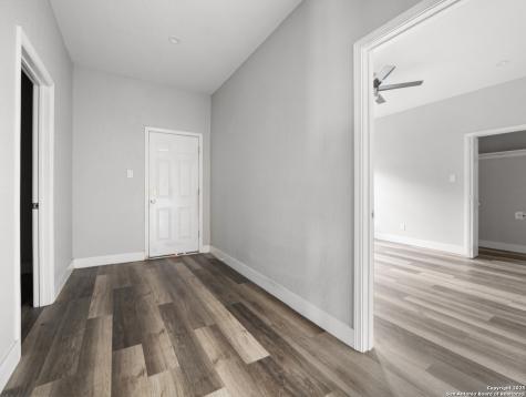 130 Vitra Place San Antonio TX 78210