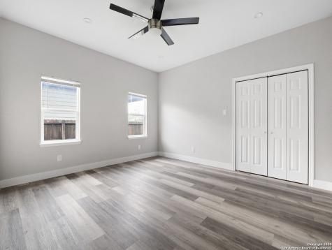130 Vitra Place San Antonio TX 78210