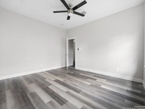 130 Vitra Place San Antonio TX 78210