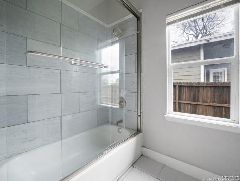 130 Vitra Place San Antonio TX 78210