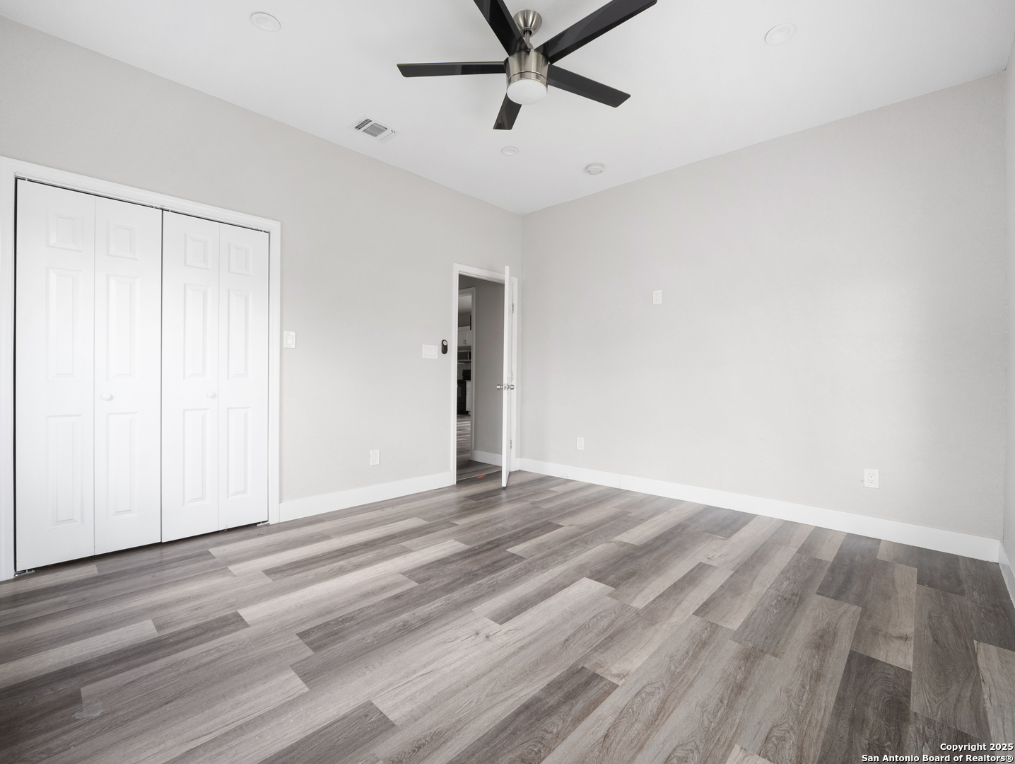 130 Vitra Place San Antonio TX 78210