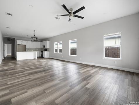 130 Vitra Place San Antonio TX 78210