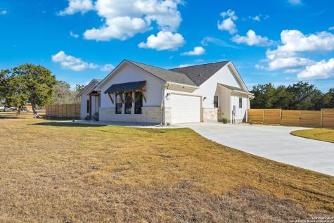 389 Rio Circle Pipe Creek TX 78063