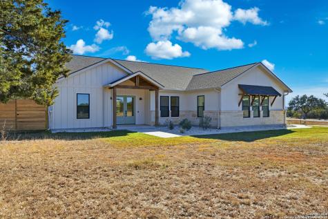 389 Rio Circle Pipe Creek TX 78063