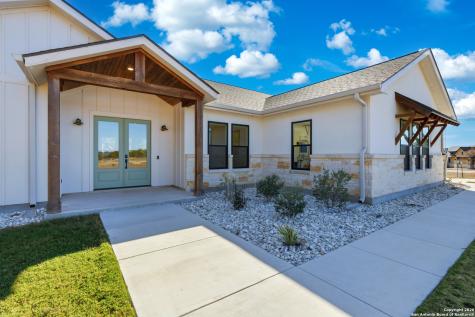 389 Rio Circle Pipe Creek TX 78063