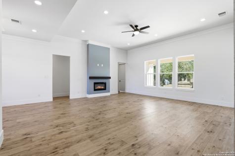 389 Rio Circle Pipe Creek TX 78063