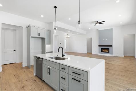 389 Rio Circle Pipe Creek TX 78063