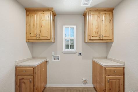 1265 County Road 4516 Castroville TX 78009