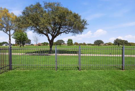 1265 County Road 4516 Castroville TX 78009