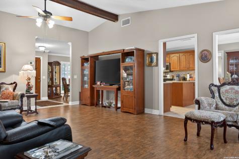13318 Los Indios Street San Antonio TX 78233
