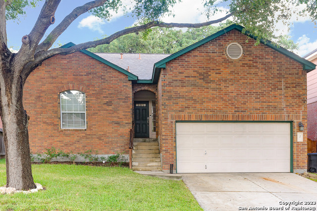 7 Cove Creek Drive San Antonio TX 78254