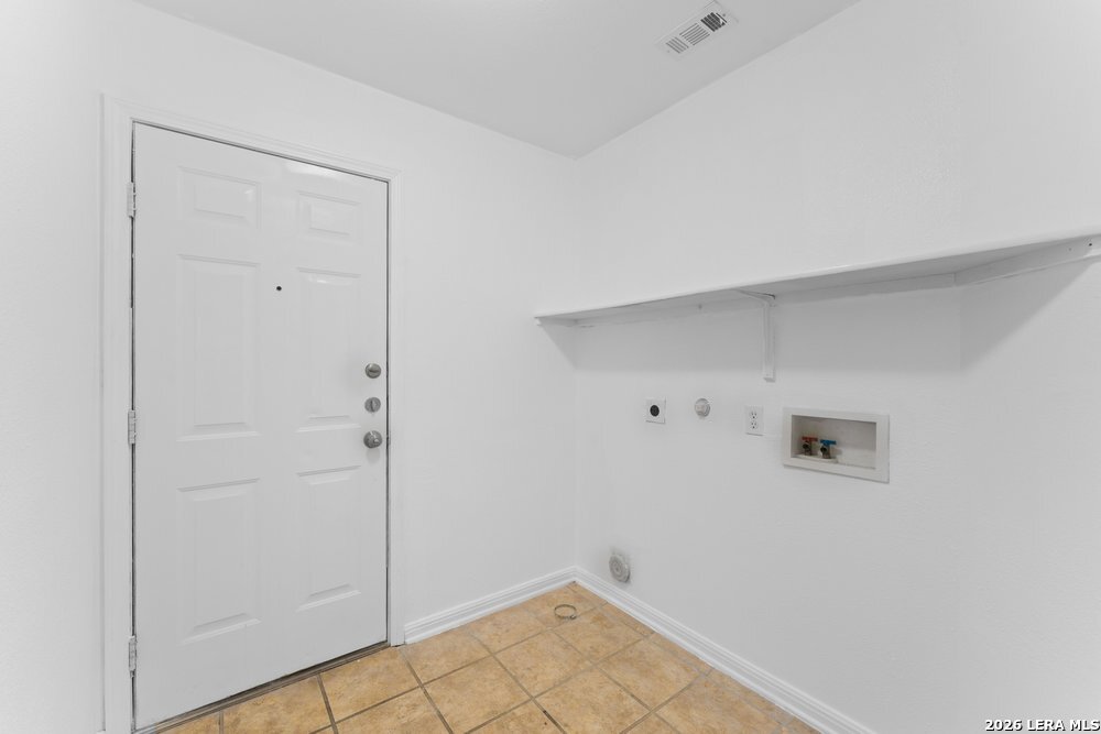 8403 Pigeonberry Drive Converse TX 78109