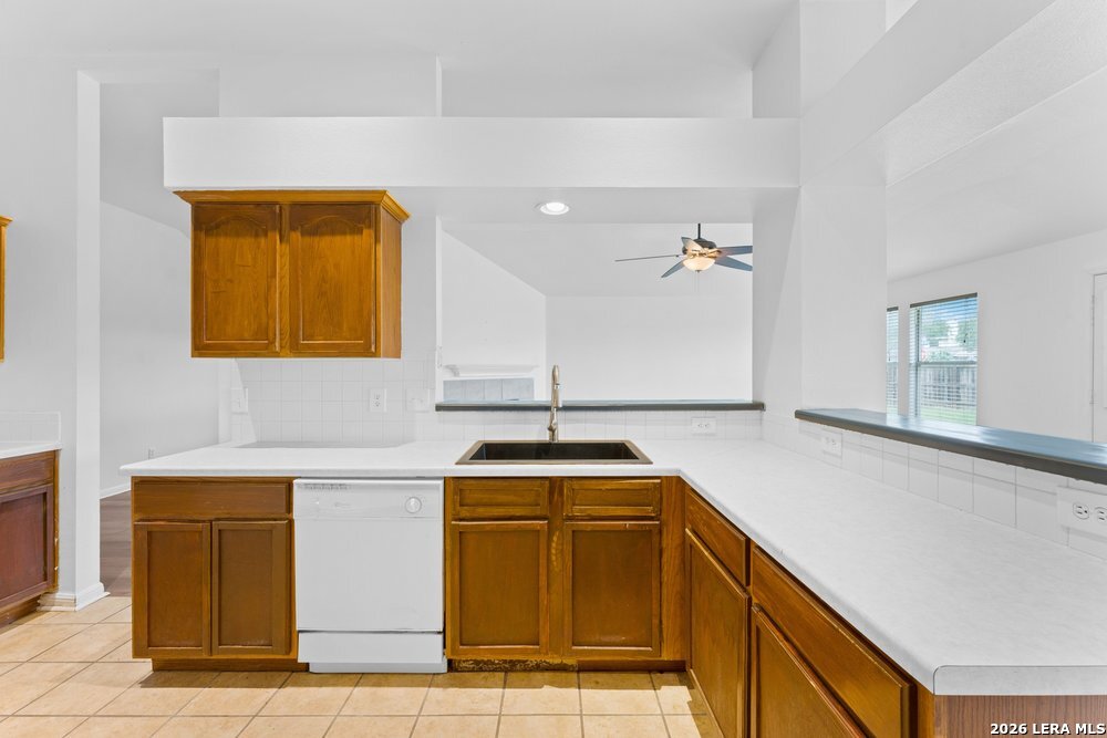 8403 Pigeonberry Drive Converse TX 78109