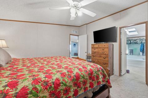 708 Mesquite Jourdanton TX 78026
