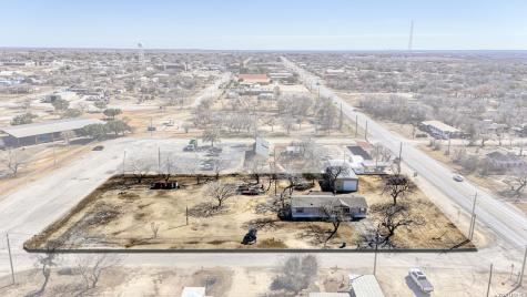 708 Mesquite Jourdanton TX 78026