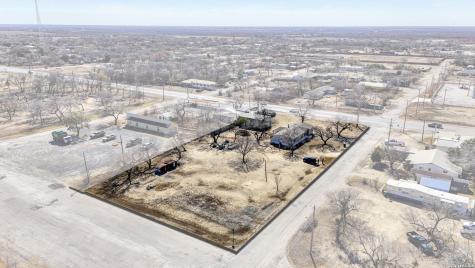 708 Mesquite Jourdanton TX 78026