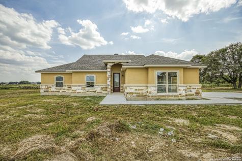 128 Carrizo Ridge Floresville TX 78114