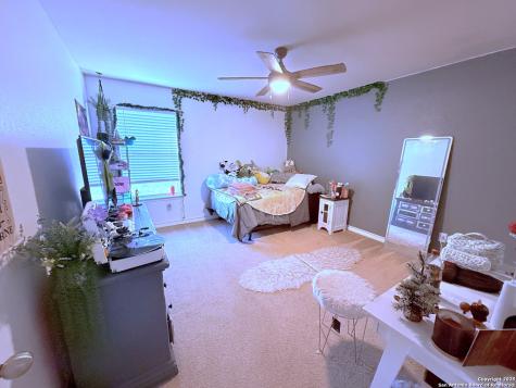 12135 Treewell San Antonio TX 78249
