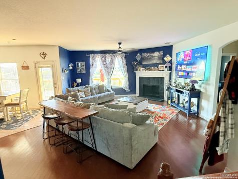 12135 Treewell San Antonio TX 78249