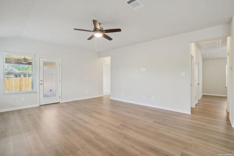 10003 Briceway Gap San Antonio TX 78254