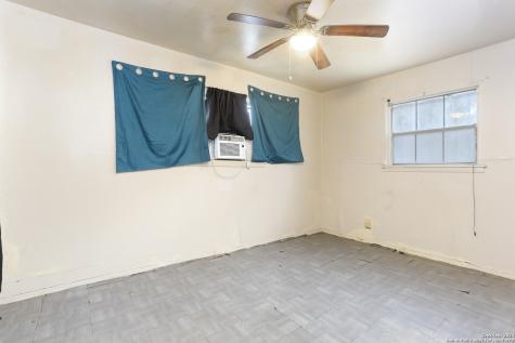 1238 Paso Hondo San Antonio TX 78202