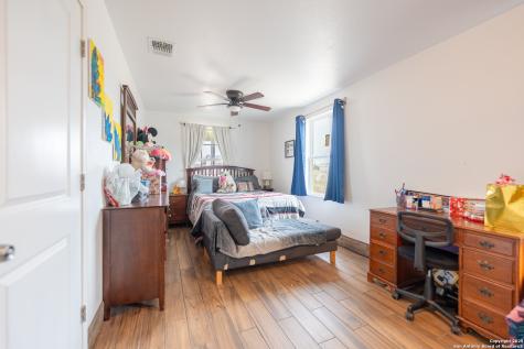 472 County Road 6723 Natalia TX 78059
