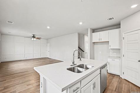 12927 Azan San Antonio TX 78245