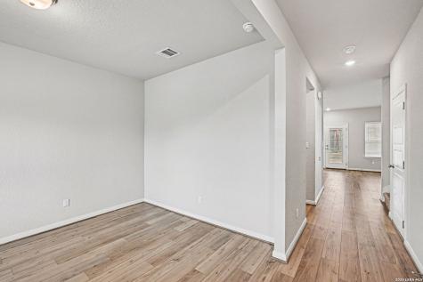 12927 Azan San Antonio TX 78245
