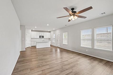 12927 Azan San Antonio TX 78245