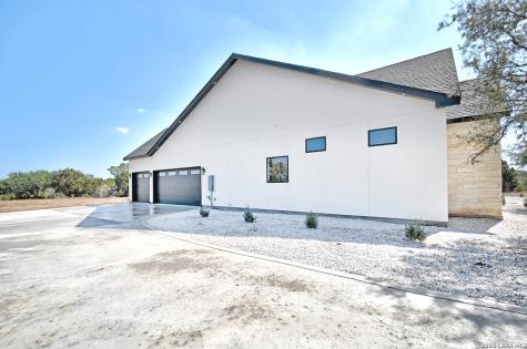 701 Highland Meadows Bandera TX 78003