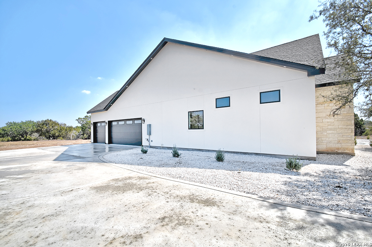 701 Highland Meadows Bandera TX 78003
