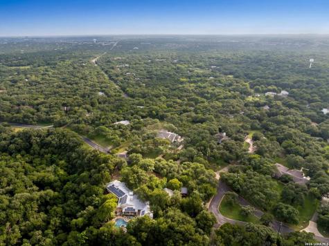 412 Cliffside Drive Shavano Park TX 78231