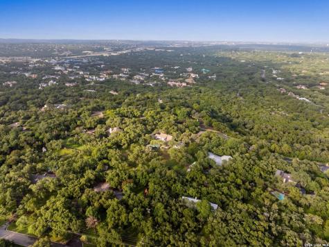 412 Cliffside Drive Shavano Park TX 78231