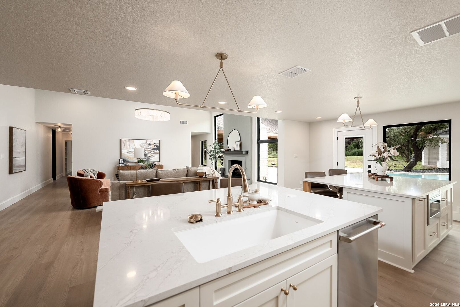 412 Cliffside Drive Shavano Park TX 78231