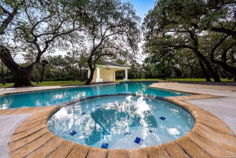412 Cliffside Drive Shavano Park TX 78231