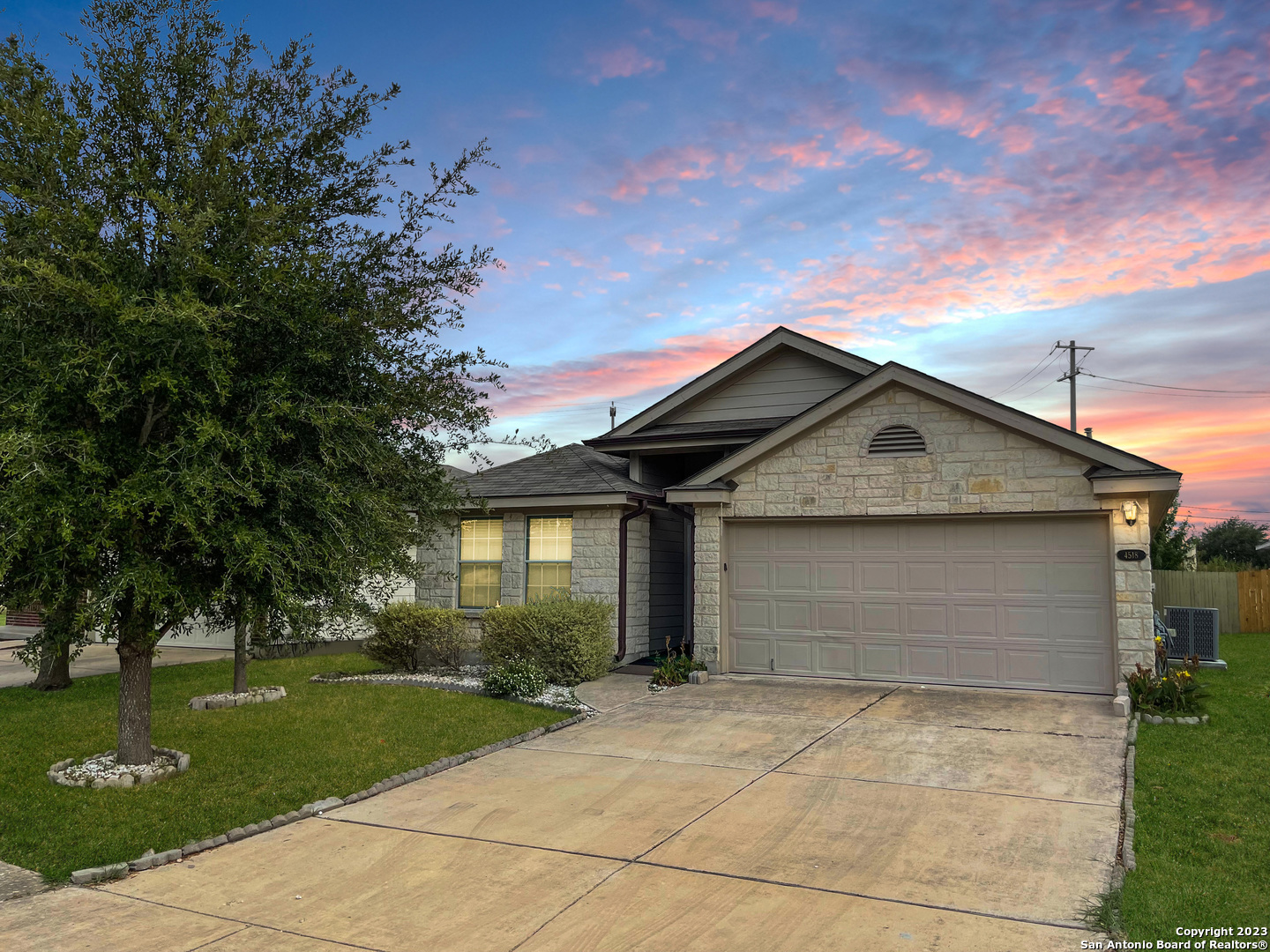 4518 Everett Loop Converse TX 78109